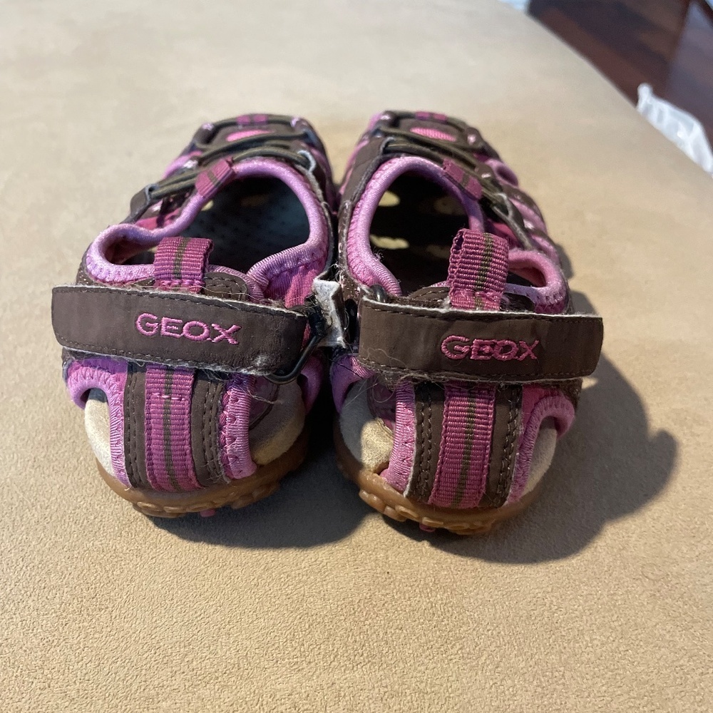 Girls Size 13 Geox Brand Pink and Brown Sandals - Picture 3 of 3